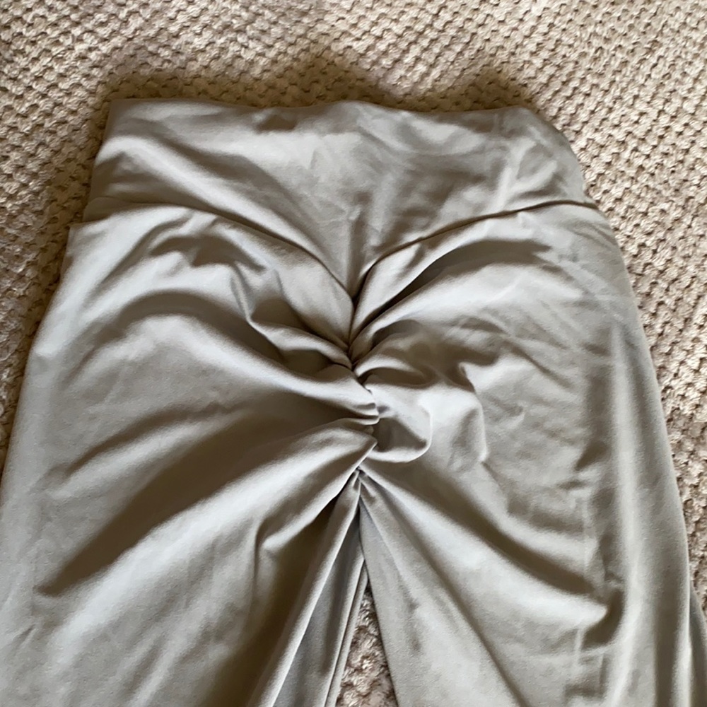 Til Tok scrunch leggings